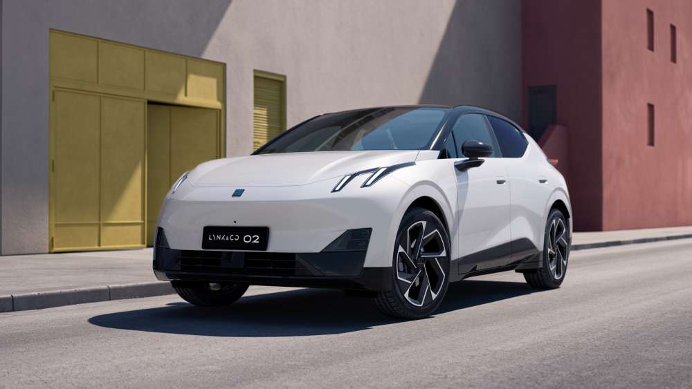 Lynk-02-F100444