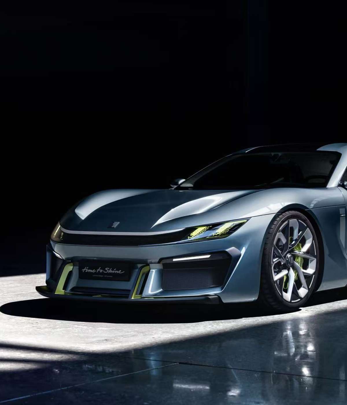 Lynk___Co_Concept_Car_5_90f99f.jpg
